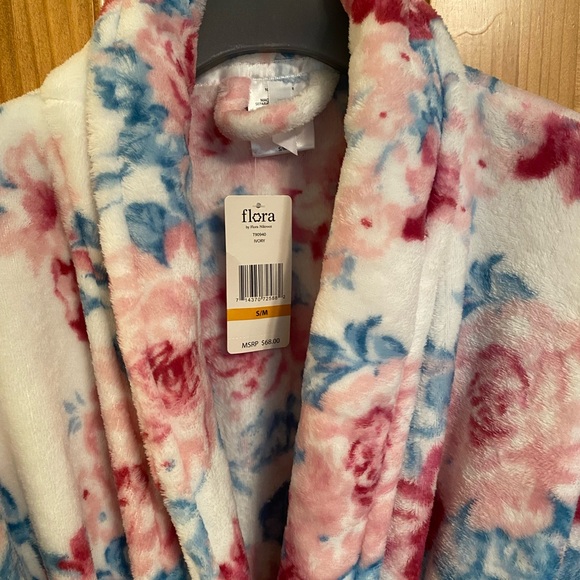 Floral Fleece Robe - Picture 2 of 7